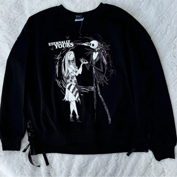JACK SKELLINGTON SWEATSHIRT Disney Parks Nightmare Before Christmas Mediun - Picture 1 of 9